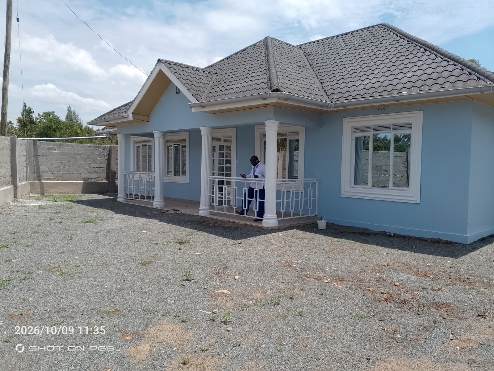 Three bedroom house own compound to let in Nyamasaria Kisumu
